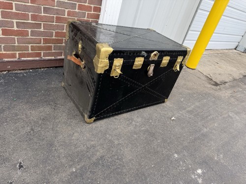 Vintage antique steamer trunk - vintage,