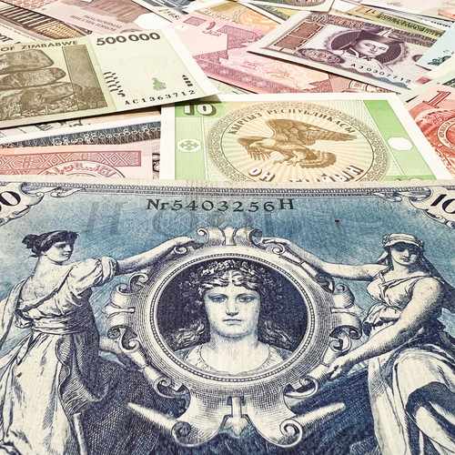 100 year old - banknotes, &