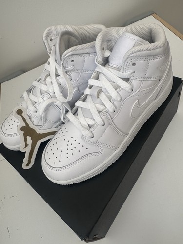 Air jordan mid triple white - 1,
