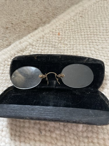 Gold framed pince - framed, pince-nez