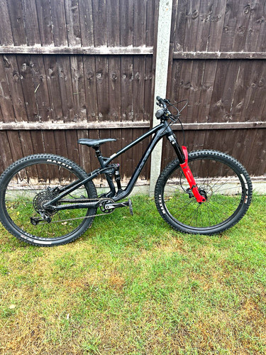 Full suspension mountain - mountain, bike