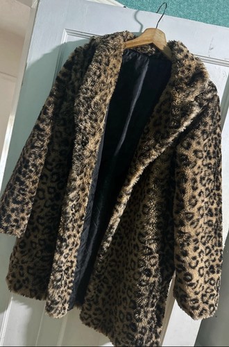 Trendy leopard print faux - print, fur