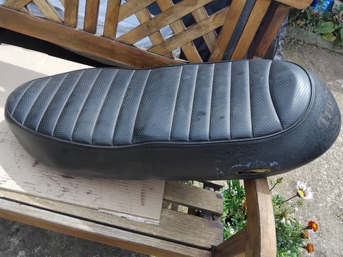Triumph t120 t150 seat - triumph,