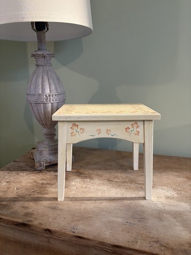 Very cute cream wooden floral
