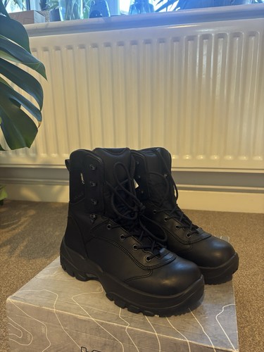 Lowa seeker gtx black uk - lowa,
