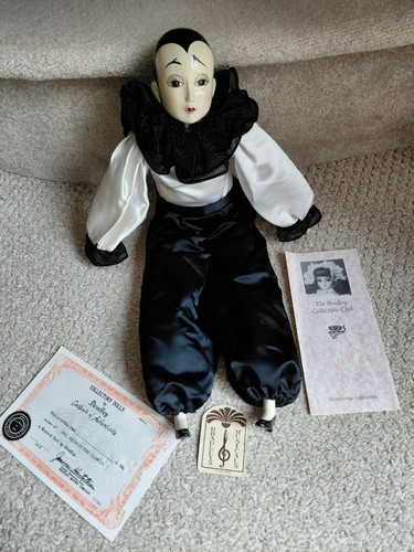 Bradley musical pierrot - musical,