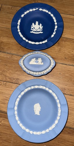 Wedgewood blue jasperware - blue,