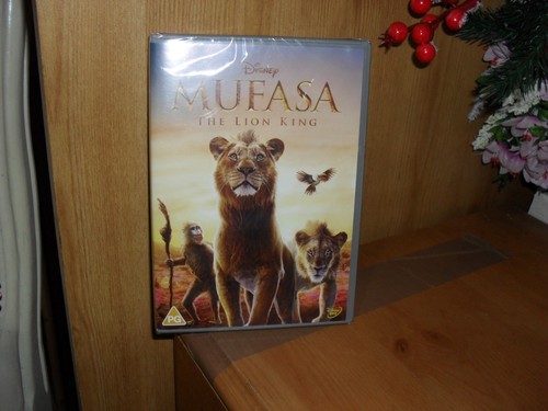 Mufasa the lion - king, [pg]