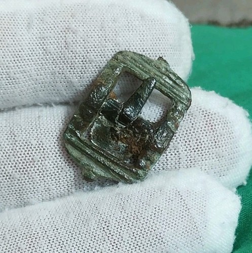 Medieval two piece - two, buckle