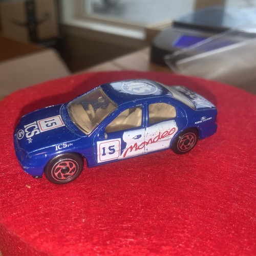 1994 matchbox ford mondeo ghia - matchbox,