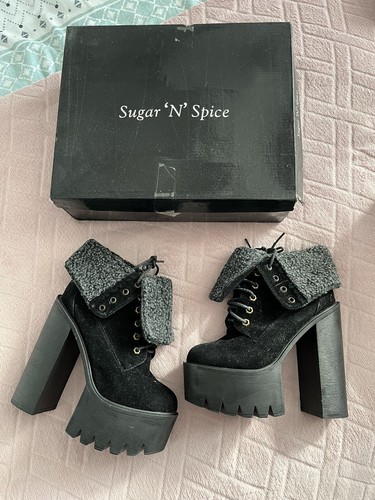 Large heel ladies size - size, 4