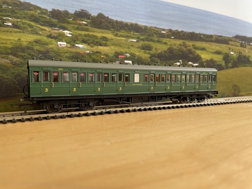 Hornby r4795 maunsell - hornby, 58'