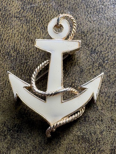 Retro vintage anchor brooch - retro,