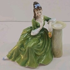 Royal Doulton Lady Figurine - Secret Thoughts HN2382 Figure excellent