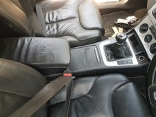 VW Passat Mk5 B6 05-11 Black Centre Console & Leather Armrest A68851 