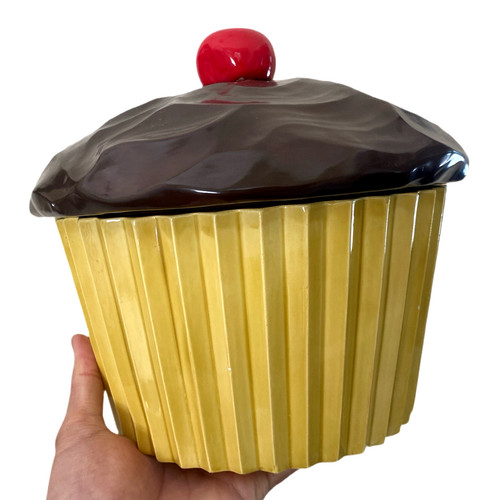 Vintage cupcake cookie jar - cupcake,