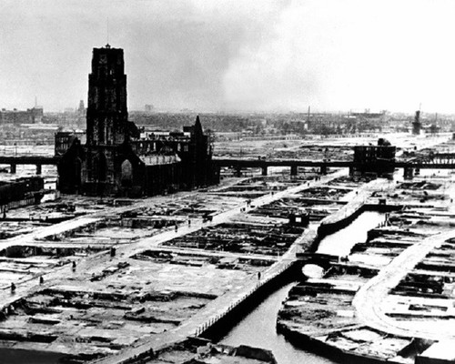 Romtterdam ruins from german - ruins,
