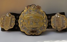 IWGP Heavyweight Replica Belt