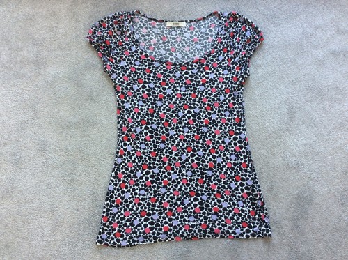 Oasis size white with - white, black