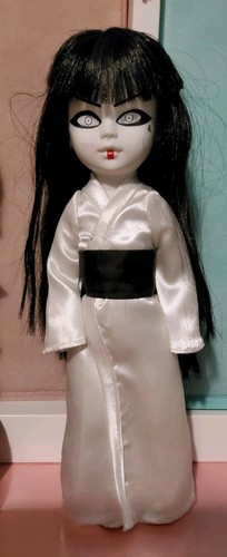 Living dead dolls series - living,