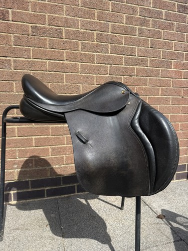 Black country jump 5 - country, 17.5”