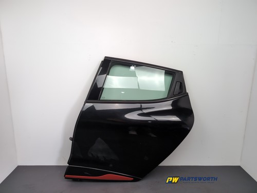Renault clio x98 hatchback - renault,
