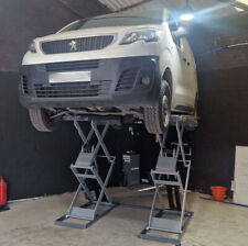 Lift Giant LGX40 240v 3500KG