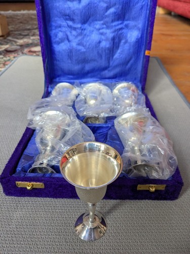 Boxed set silver plate - of,