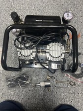 SIMAIR Tc5000 AIR COMPRESSOR  WITH ACCESSORIES 1/6  32LPM 1.25CFM 8.5 kgs 