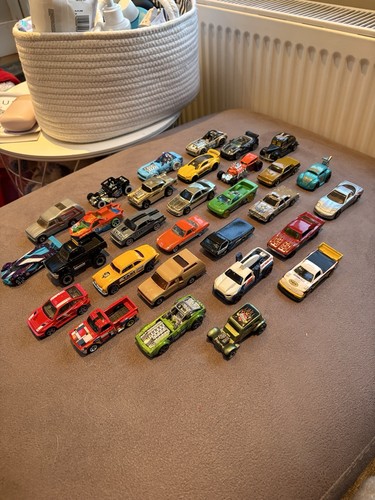 Hot wheels diecast toy - wheels, cars