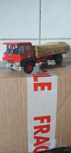 Corgi diecast model guy - 1/50,