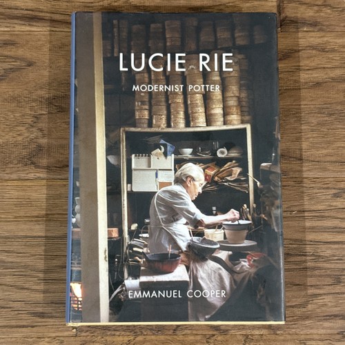 Lucie rie modernist - lucie,