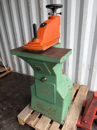 Atom g777e leather punch press - leather,