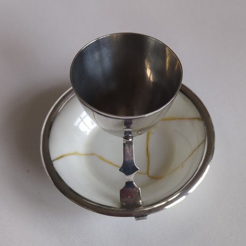 Rare antique silver egg cup - v,