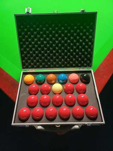 Aramith snooker balls in - 1g,
