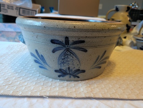 Rowe pottery salt - rowe,