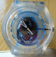 LARGE 2005 SWATCH JELLY IN JELLY WATCH "FLUID WORD  "  SUJK 104 N/ BATT  WORKING