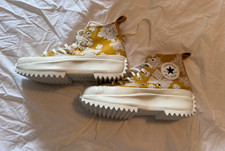 Converse shoes Brand new, never worn, no tags, no box.