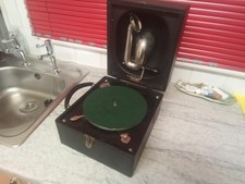 RESTORED decca cresendo trench model portable gramophone circa 1925