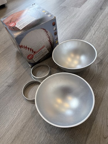Wilton sports ball - ball, baking