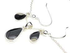 Whitby jet and silver pendant