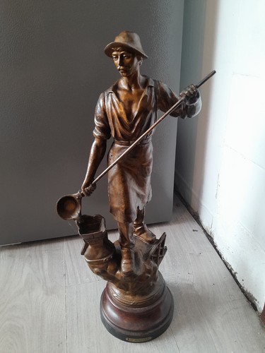 Antique bronze statue - statue, la
