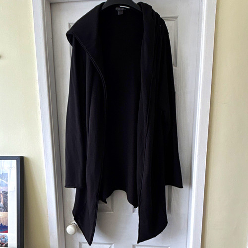 Divided black hooded cape - black,