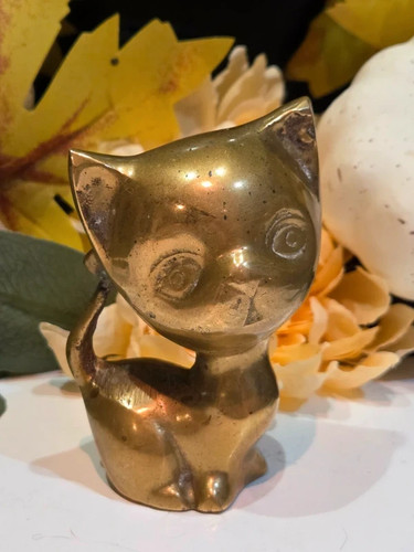 Beautiful polished brass cat - beautiful,