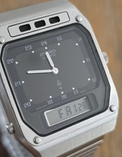 Epic vintage Seiko H249-5080 (1980) ana-digi wristwatch with. Super cool dial.