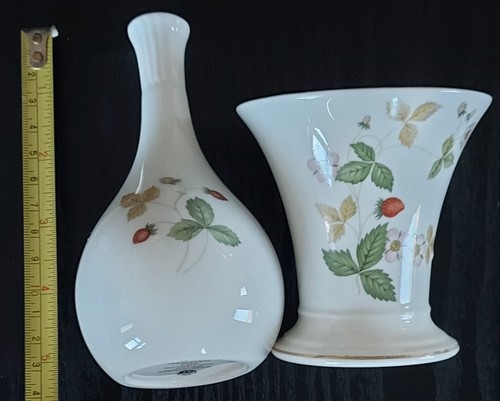 Wedgwood vintage vases wild - vintage,