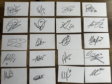 20 Signed St Mirren White 5x3 Index Cards 2022 /23  (As Per Photo)