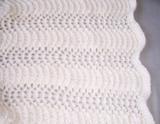 Knitting Pattern Easy Knit Baby Blanket Feather & Fan Pattern DK Yarn 40 x 40 in