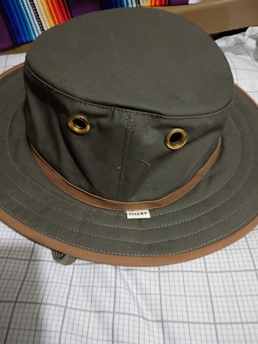 Tilley outback - tilley,