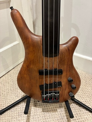 Warwick thumb bass pino - warwick,